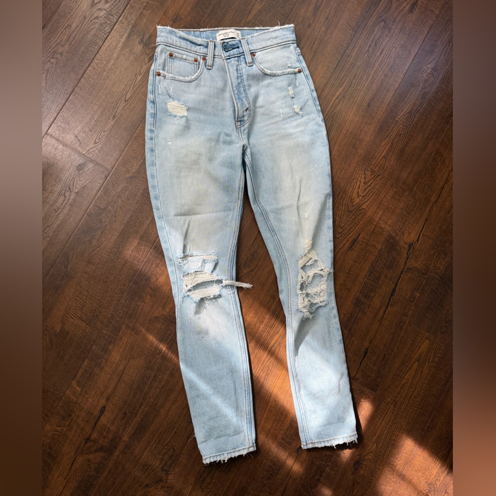 Abercrombie and fitch the skinny high rise jean
